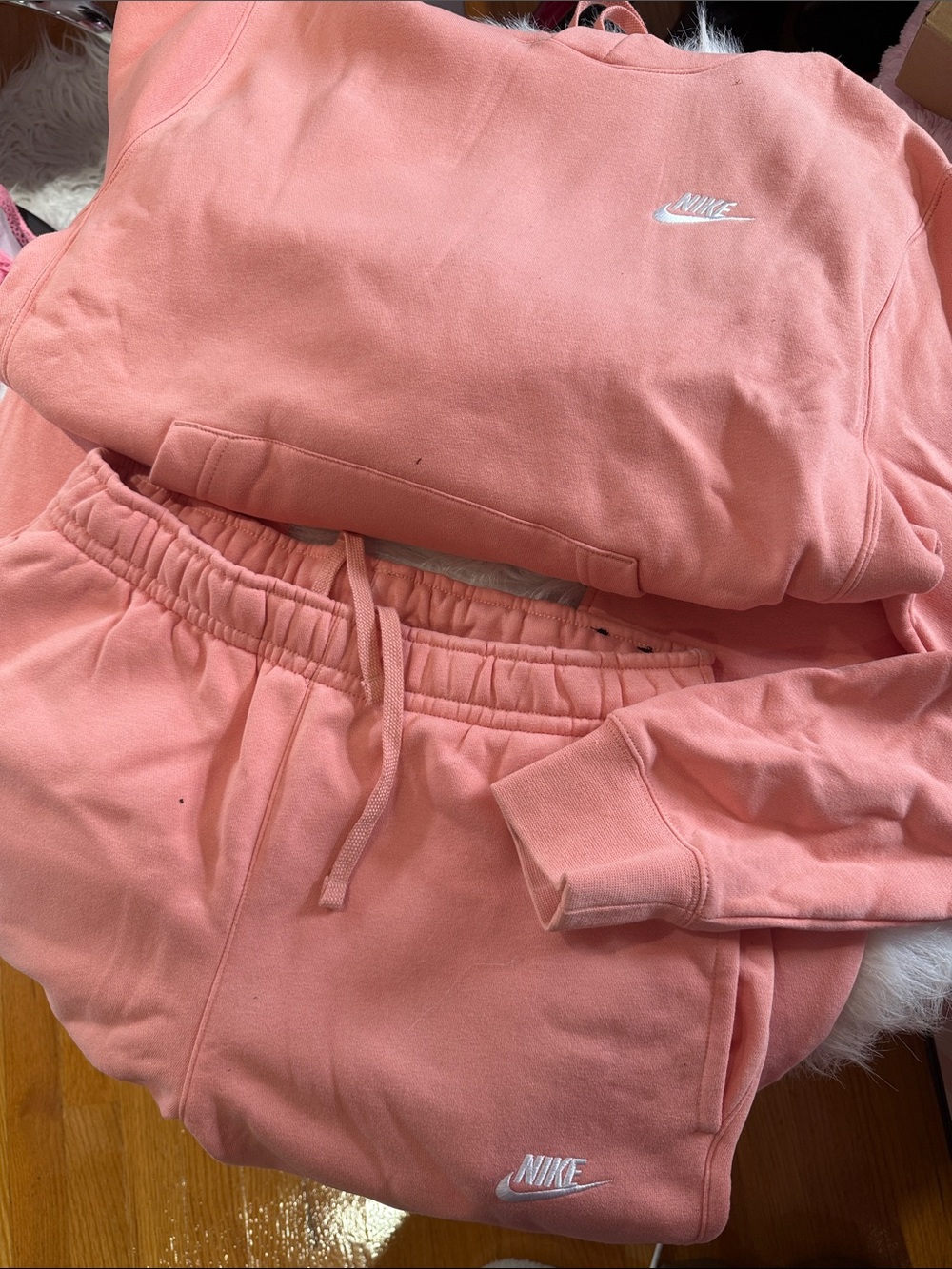 Nike Mens Sweatpants & Hoodie Set Pink Coral Salmon pink small READ